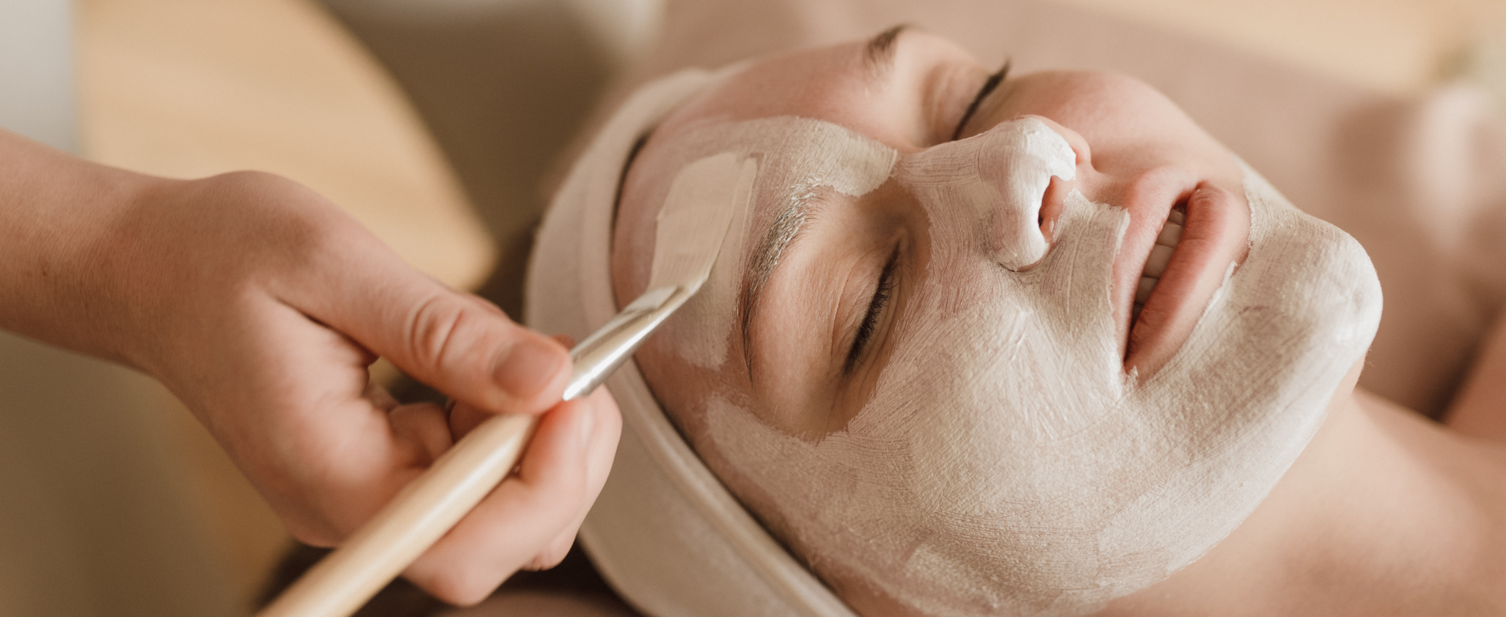 Cooling Skincare Tips to Refresh Your Skin During Hot Summer Days